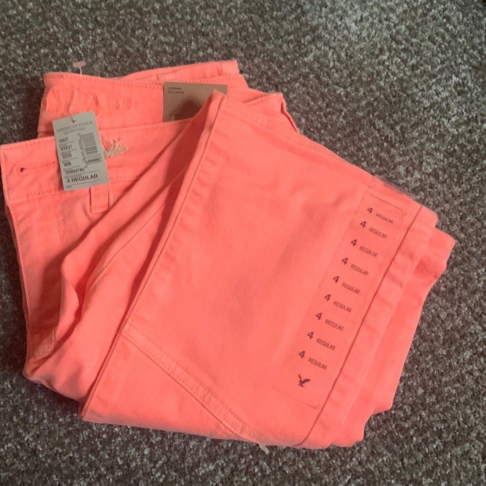 NWT Pink AE jeans